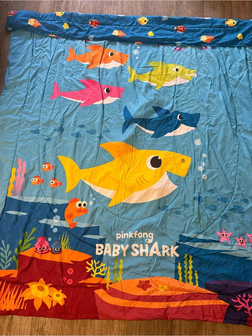 Pinkfong Baby Shark Twin Comforter Blue & Yellow Ocean Design